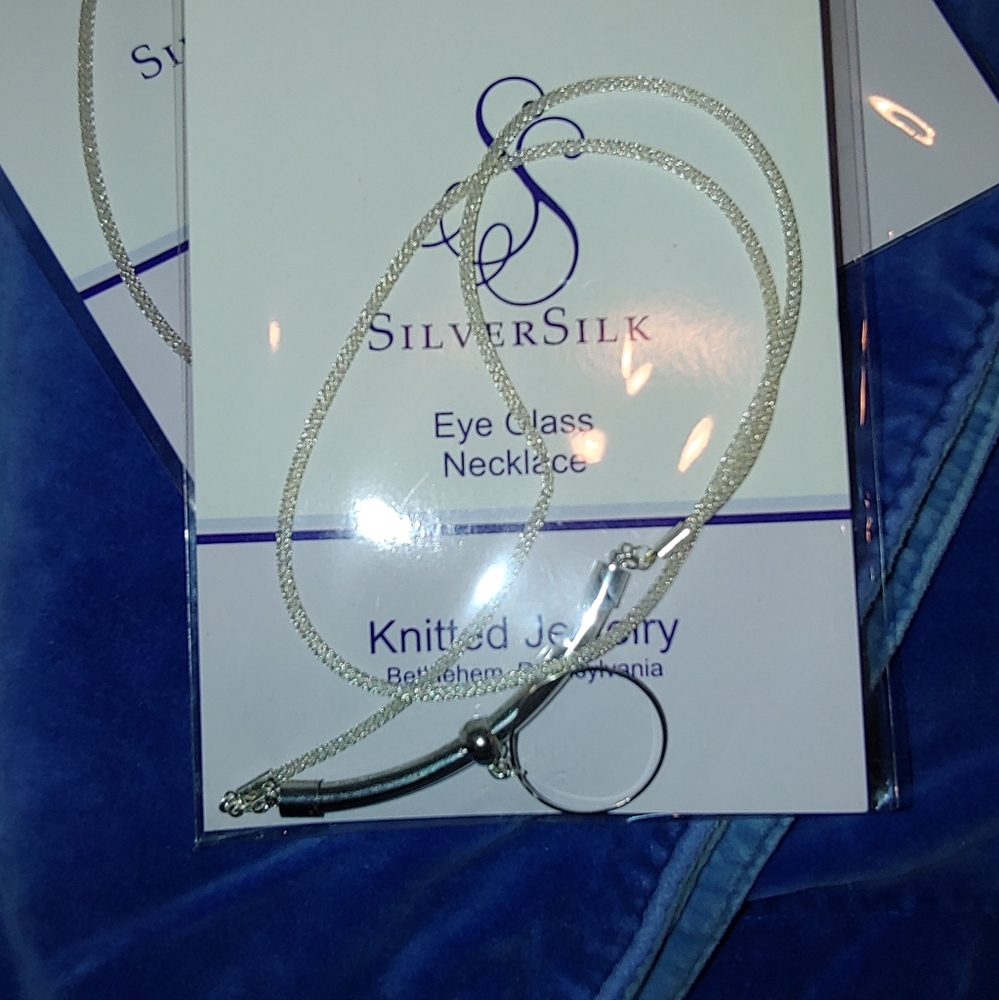 Eye glass necklace